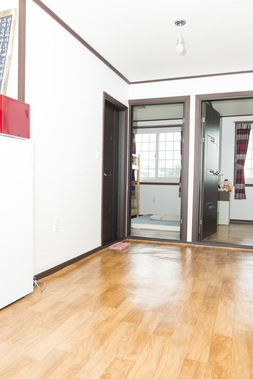 Villa Healing House à Seogwipo Extérieur photo